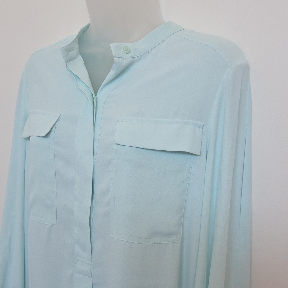 NWT White House Black Market Light Blue Green Blouse Sea Green/mint